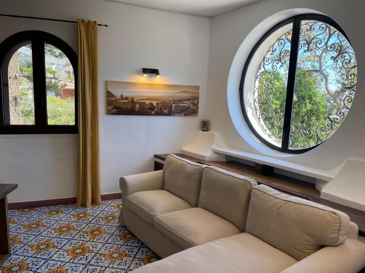 John Sea Suites جيارديني ناكسوس المظهر الخارجي الصورة