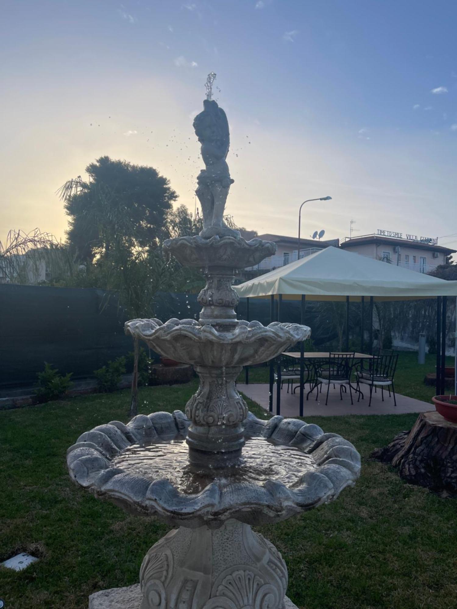 John Sea Suites جيارديني ناكسوس المظهر الخارجي الصورة